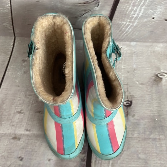 UGG Orcas stripe Boot in size 1 - Picture 8 of 15